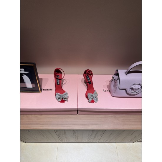 DG High Heel Shoes Best Quality
Women 35-41
