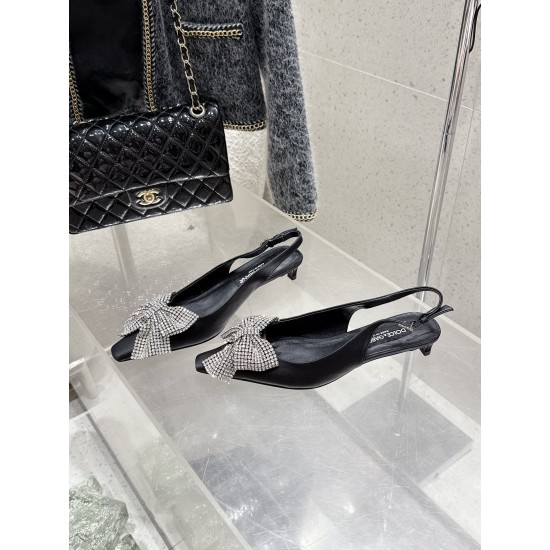 DG High Heel Shoes Best Quality
Women 35-41
