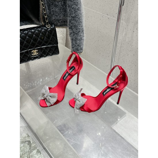 DG High Heel Shoes Best Quality
Women 35-41
