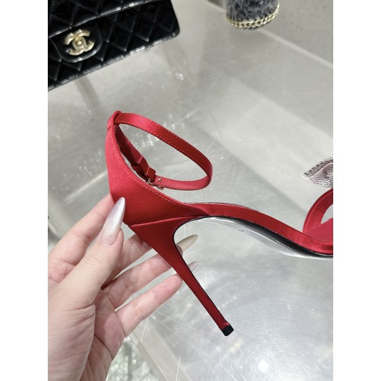DG High Heel Shoes Best Quality
Women 35-41
