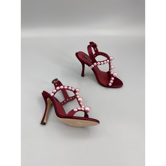 DG High Heel Shoes Best Quality
Women 35-41
