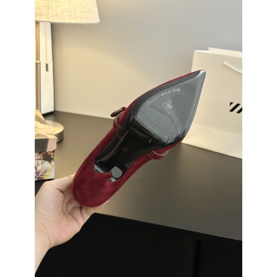 DG High Heel Shoes Best Quality
Women 35-41
