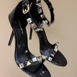 DG High Heel Shoes Best Quality
Women 35-41
