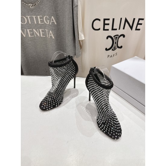 DG High Heel Shoes Best Quality
Women 35-41
