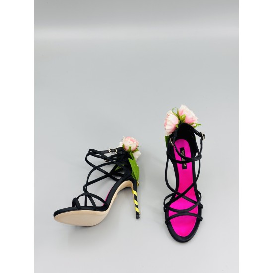 DG High Heel Shoes Best Quality
Women 35-41
