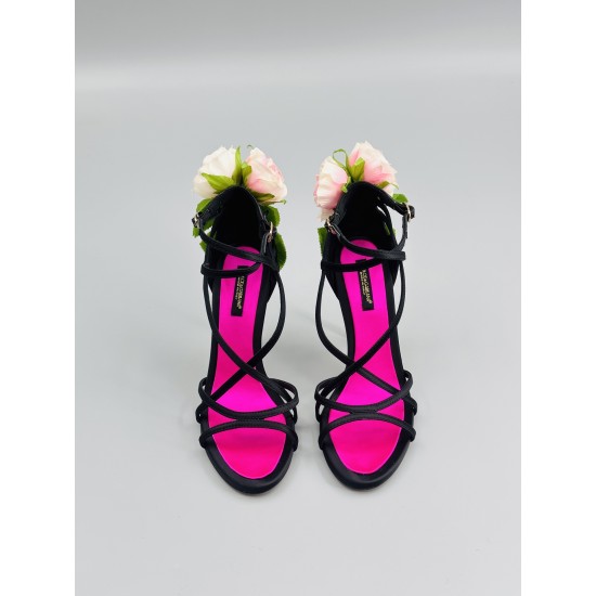 DG High Heel Shoes Best Quality
Women 35-41
