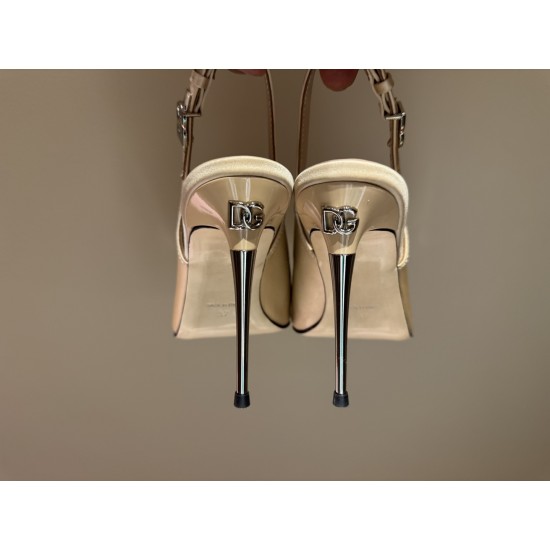 DG High Heel Shoes Best Quality
Women 35-41

