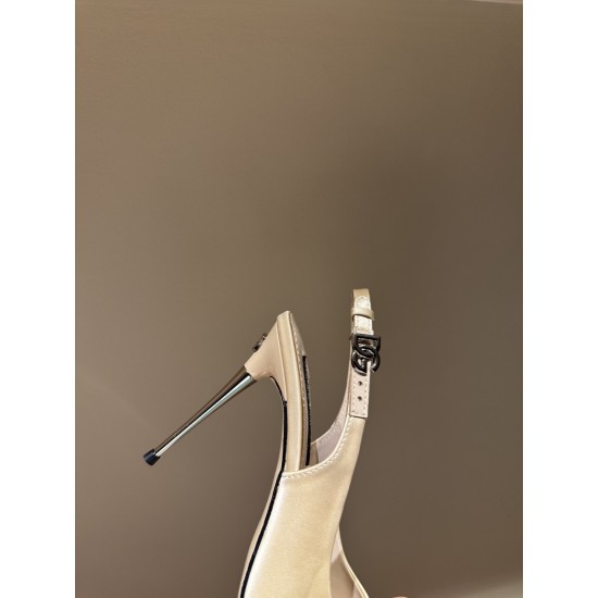 DG High Heel Shoes Best Quality
Women 35-41
