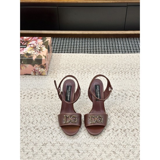 DG High Heel Shoes Best Quality
Women 35-41
