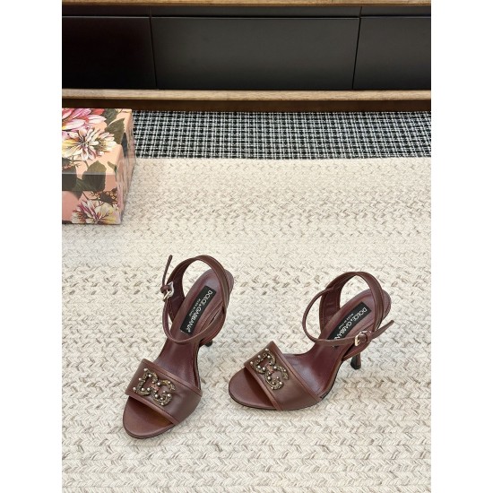 DG High Heel Shoes Best Quality
Women 35-41
