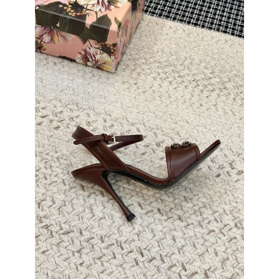 DG High Heel Shoes Best Quality
Women 35-41

