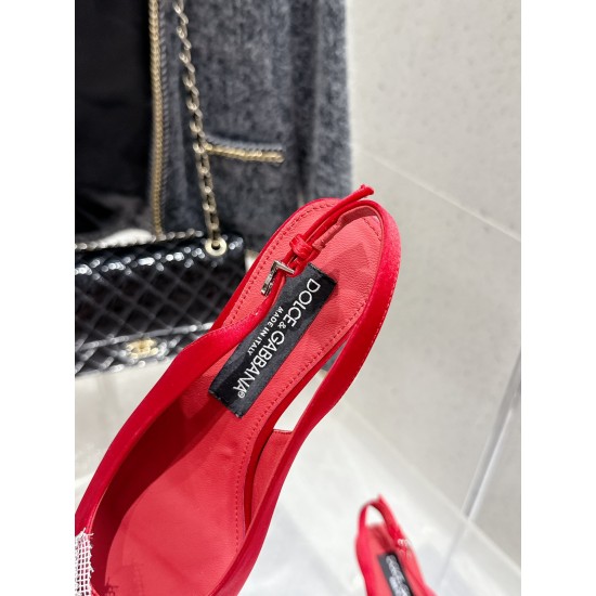 DG High Heel Shoes Best Quality
Women 35-41
