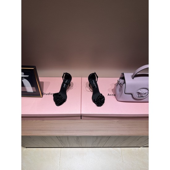 DG High Heel Shoes Best Quality
Women 35-41

