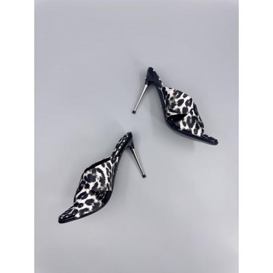 DG High Heel Shoes Best Quality
Women 35-41
