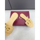 DG slippers