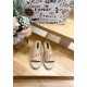 DG slippers