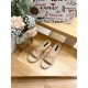 DG slippers