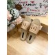 DG slippers
