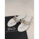 DG slippers