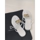 DG slippers