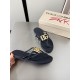 DG slippers