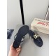 DG slippers