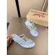 DG slippers