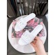 DG slippers