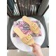 DG slippers
