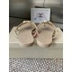 DG slippers