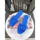 DG slippers