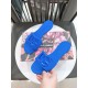 DG slippers