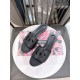 DG slippers