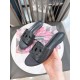 DG slippers