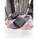 DG slippers