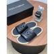 DG slippers