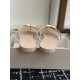 DG slippers