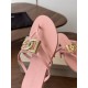 DG slippers