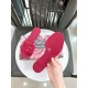 DG slippers