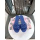 DG slippers