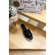 DG slippers