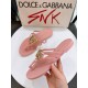 DG slippers