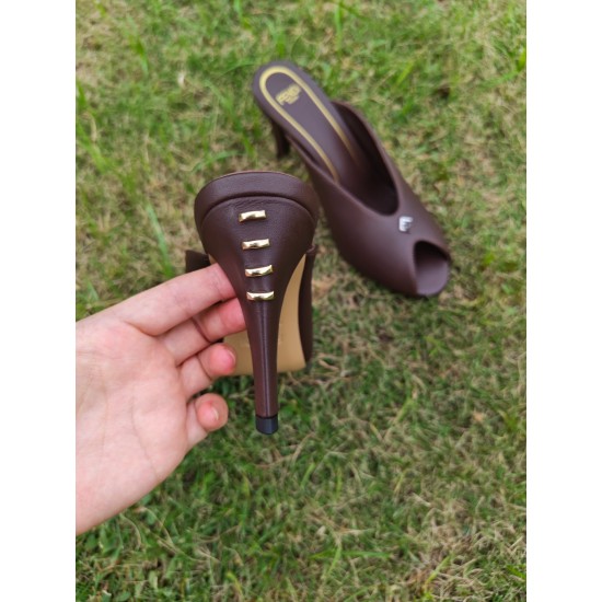 Fendi Heels Shoes Best Quality
Women 35-41