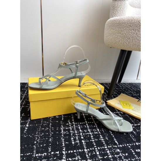 Fendi Slippers Shoes Best Quality
Women 35-41