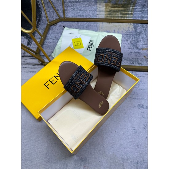 Fendi Slippers Shoes Best Quality
Women 35-41