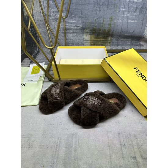 Fendi Slippers Shoes Best Quality
Women 35-41