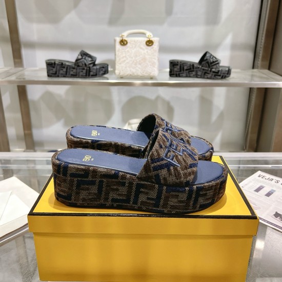Fendi Slippers Shoes Best Quality
Women 35-41