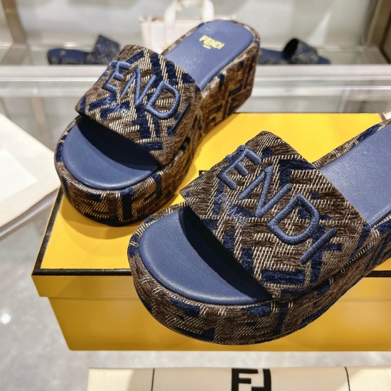 Fendi Slippers Shoes Best Quality
Women 35-41