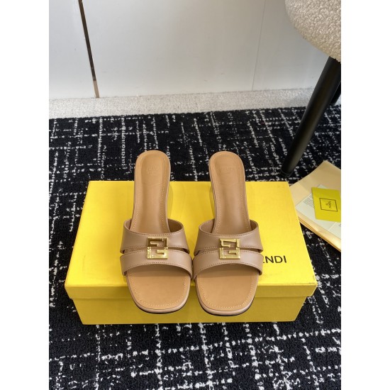 Fendi Slippers Shoes Best Quality
Women 35-41
