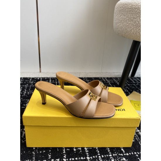 Fendi Slippers Shoes Best Quality
Women 35-41
